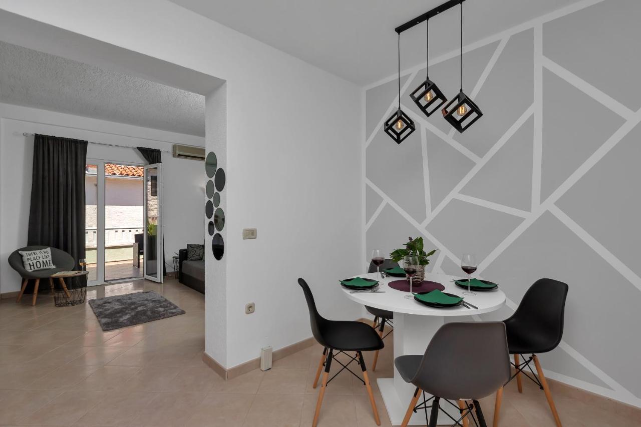 Apartmani Luna 바스카보다 외부 사진