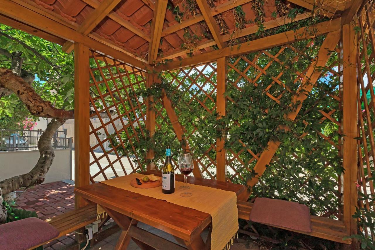 Apartmani Luna 바스카보다 외부 사진